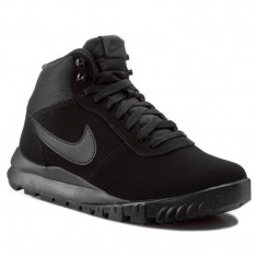 Pantofi Sport Nike Hoodland Suede - 654888-090 foto