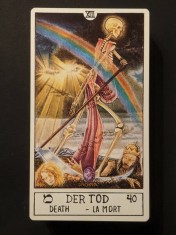 TAROT set complet 78 CARTI de joc pt Ghicit FORMAT MARE 12,5x7cm ILUSTRATII SUPRAREALISTE Numele fiecarei carti in Engleza, Franceza, Germana, Ebraica