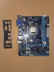 placa de baza PC - Gigabyte GA-B75M-D2V si procesor INTEL I3