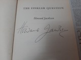 Howard Jacobson - The Finkler Question (signed copy) - lb. engleza (cu autograf)