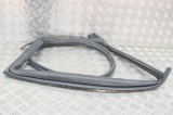 Garnitura ușă st&acirc;nga spate TESLA MODEL 3 2020 OEM: 1090511-00-K | 12361954
