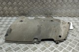 Scut motor st&acirc;nga spate AUDI A4 Avant 8W5, B9 2017 OEM: 8W0825217A 24234600