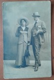 Fotografie tip carte postala, femeie si barbat, 1912