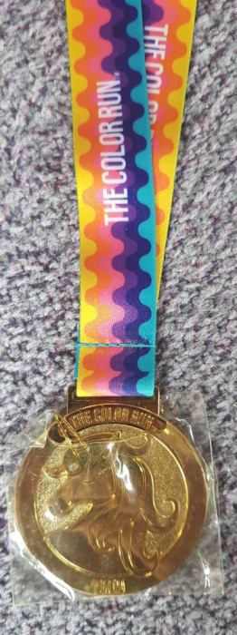 Medalie Color Run 2019, noua, in tipla.