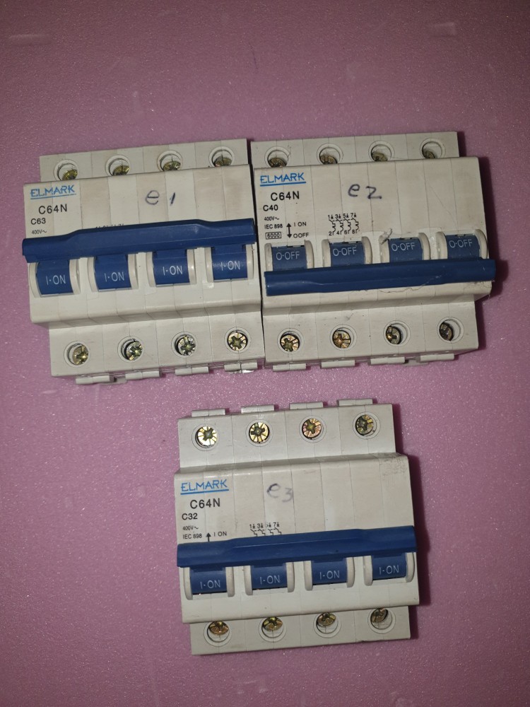 Lot 3 sigurante automate tetrapolare ELMARK C64N | Okazii.ro