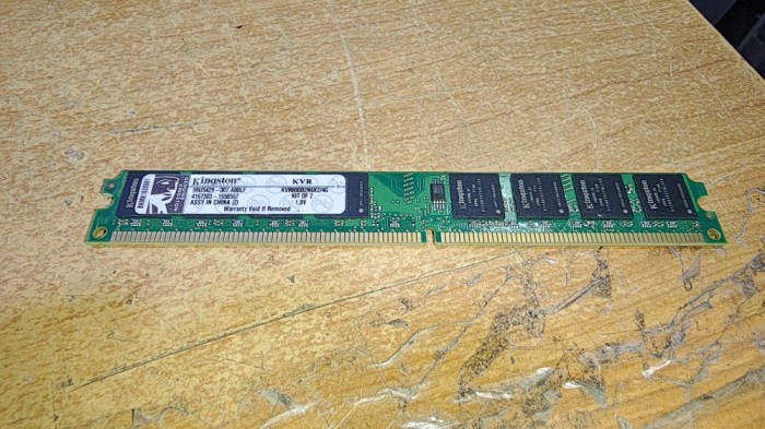 Ram PCKingston 2GB DDR2 800MHz KVR800D2N6K2-4G numai o buc