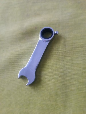 Bricheta sub forma de cheie foto