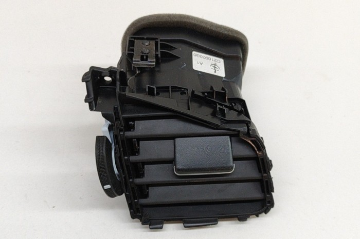 Gura de ventilație planșa de bord HONDA CIVIC X Hatchback FC_, FK 2021 OEM: 77630-TBA 27284240
