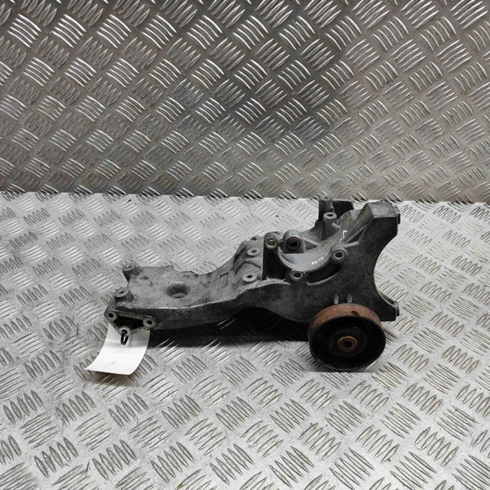 Suport alternator AUDI A4 8E2, B6 2003 OEM: 06D903143C 29072815