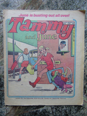 TAMMY AND JUNE , REVISTA PENTRU ADOLESCENTI , CONTINE BENZI DESENATE 1975 foto