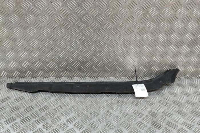 Aripa de plastic dreapta față AUDI Q7 4M 2017 OEM: 4M0821112 29373621