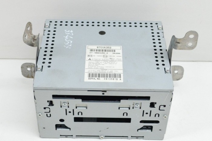 Unitate radio CD MITSUBISHI OUTLANDER II CW_W 2010 OEM: DU-1MW0U59-2,10R-0310052,8701A352,E130310052 13931355