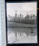 Cumpara ieftin NEGATIV FOTO / FOTOGRAFIE PE STICLA , ANII 1900 BISERICA ..