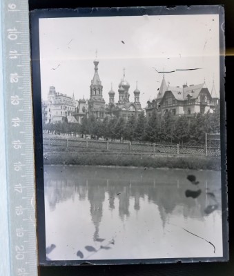 NEGATIV FOTO / FOTOGRAFIE PE STICLA , ANII 1900 BISERICA .. foto