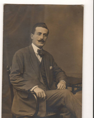 FOTO15051 - BARBAT CU MUSTATA LA COSTUM, PAPION. FOTO OPPELIT BUCURESTI, 1913 foto