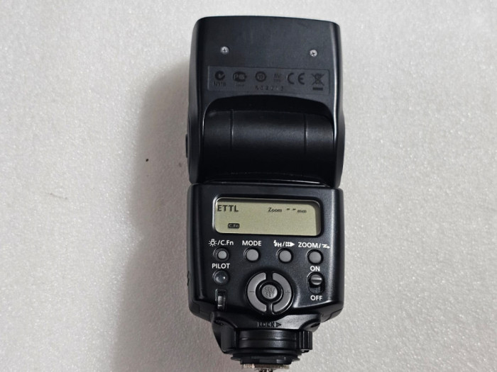 Blitz E-TTL Canon Speedlite 430EX II, display - poze reale