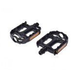 Set 2 pedale Wellgo din plastic, pentru bicicleta, filet 9/16, culoare negru Cod:AWR0066