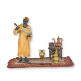 Vanator cu sabie-statueta vieneza din bronz cu un soclu din marmura LZ-14