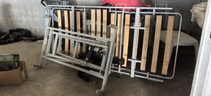 Pat pt. blonav doar patu #han 90 X 190 patu e complet functional numai ca nu are margine de lemn #han