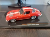 Macheta CHEVROLET CORVETTE C2 STINGRAY 1963 - Ixo, scara 1/43, noua.