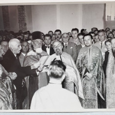 CONSTANTIN I. ANGELESCU , PRIM MINISTRU AL ROMANIEI , FOTOGRAFIE DE GRUP CU SOBOR DE PREOTI SI MIRENI , ANII '30