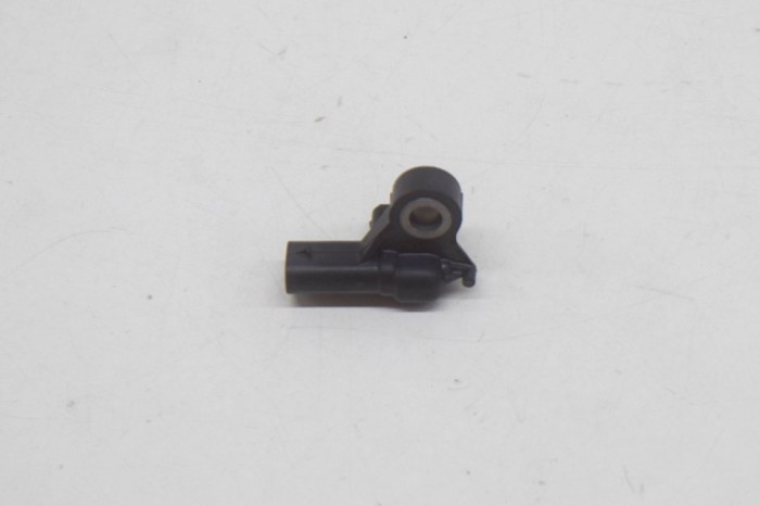 Senzor de impact lateral st&acirc;nga TESLA MODEL S 2018 OEM: 1036761-00-A 12639417