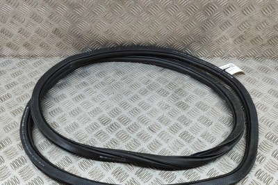 Garnitura ușă st&amp;acirc;nga față AUDI Q4 SUV F4B 2021 OEM: 11A867911B | 25748190 foto