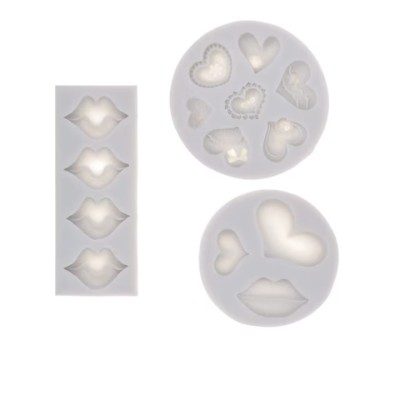 Set 3 forme pentru prajituri in forma de inima, 1 x 12.8 x 4.8 cm, 1 x 10 cm, 1 x 8.5 cm, silicon foto
