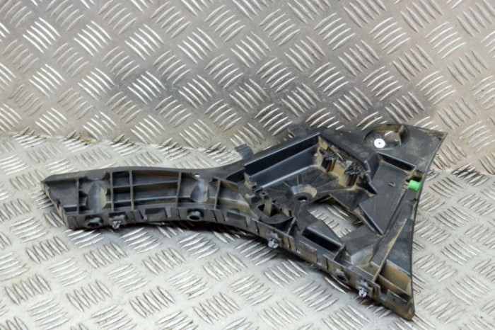 Suport bara de protecție st&acirc;nga spate VOLVO XC60 2017 OEM: 31323763 14326052