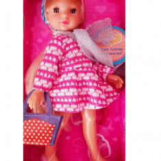 Papusa Baby Reina cu rochita roz cu alb, MalPlay, 24 cm