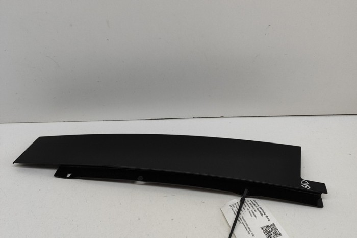 Ornament vertical ușă dreapta spate MERCEDES-BENZ EQC 2022 OEM: A2936901000 27853745