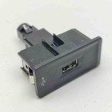 USB VW CADDY IV Furgon SAA, SAH 2019 OEM: 3G0035222C,5Q0035726N | 30479820