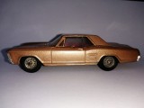 bnk jc Corgi 245 Buick Riviera