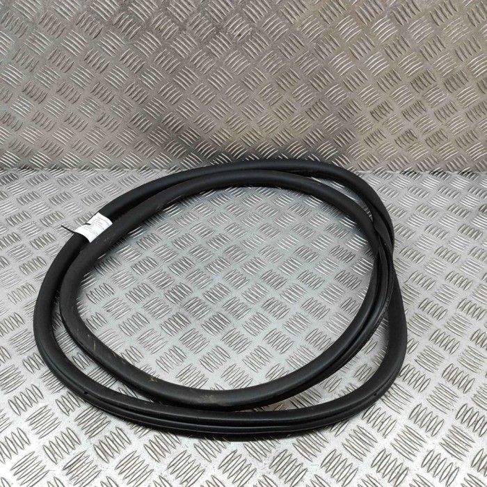 Garnitura ușă dreapta spate CITRO&Euml;N DS7 Crossback 2023 OEM: 9815699180