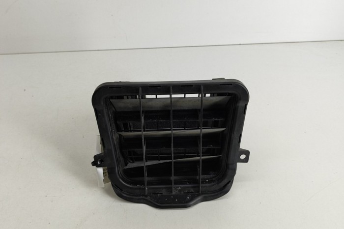 Grila de ventilație caroserie PORSCHE MACAN 95B 2014 OEM: 8K0819161C 26830701
