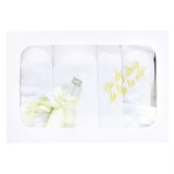 Cumpara ieftin Trusou Botez cu 7 piese personalizat cu broderie - &quot;Cu drag de la Nasi&quot; - ALB - GALBEN- TB95