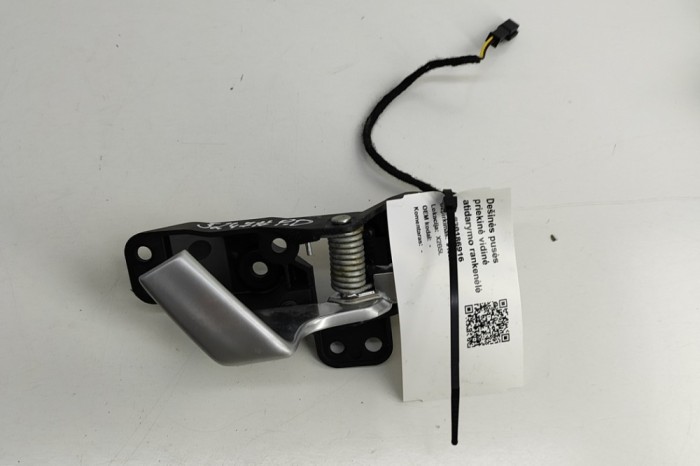 M&acirc;ner de deschidere interior dreapta față TESLA MODEL X 2018 OEM: 1047630-00-B,1047632-00-C | 30186916