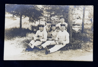 SOLDATI GERMANI IN PAUZA DE MASA INTR- O PADURICE , CARTE POSTALA ILSUTRATA , MONOCROMA, CIRCULATA , DATATA 1910 foto