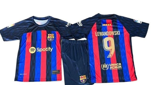 ECHIPAMENTE COMPLETE FOTBAL COPII 4/13ANI,LEWANDOWSKI-BARCELONA,MODEL NOU,  YL, YM, YS, YXL | Okazii.ro