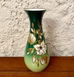 VAZA DIN PORTELAN WALLENDORF- MARCAJ W 1764 MADE IN GDR- GOLDRELIEF HANDGEMALT H20,5CM