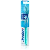 Jordan Target Teeth &amp; Gums Medium perie de dinti 1 buc