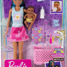 Papusa - Barbie Mamica bruneta cu bebelus | Mattel