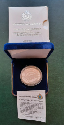 Moneda de argint - 10 000 Lire &amp;quot;Olimpiadi&amp;quot; 1999, San Marino - Proof - G 4052 foto