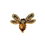 Cumpara ieftin Brosa eleganta Albinuta cu cristale