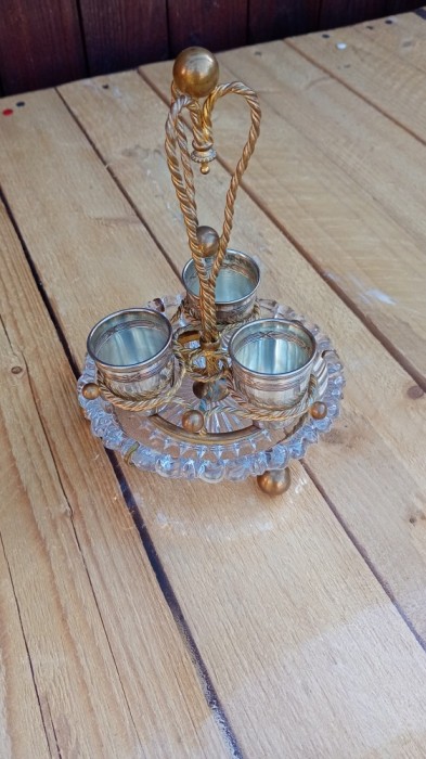 Suport +3/Pahare Argintate .