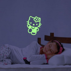Sticker fosforescent luminos model Hello Kitty foto