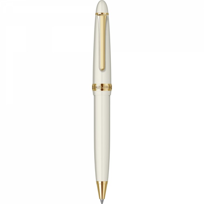Pix Sailor Standard Size Ivory
