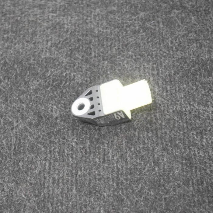 Senzor de impact lateral dreapta TOYOTA PRIUS PLUS _W4_ 2013 OEM: 89831-75010 10572529