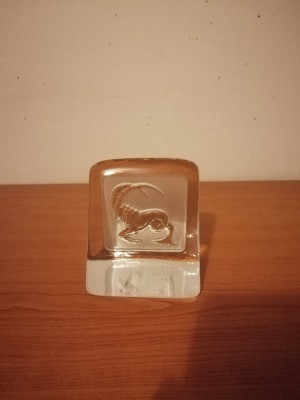 Nybro Paul Isling zodia Capricorn sticla cristal Greutate hartie prespapier foto