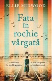 Fata in rochie vargata - Ellie Midwood